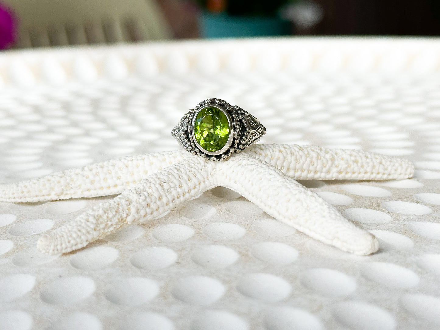 Sterling Silver & Peridot Selumbung Ring