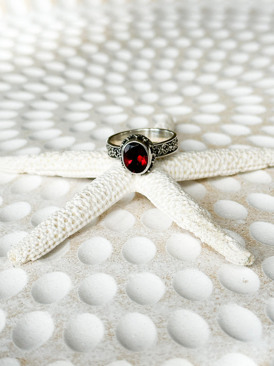 Sterling Silver & Garnet Negari Ring
