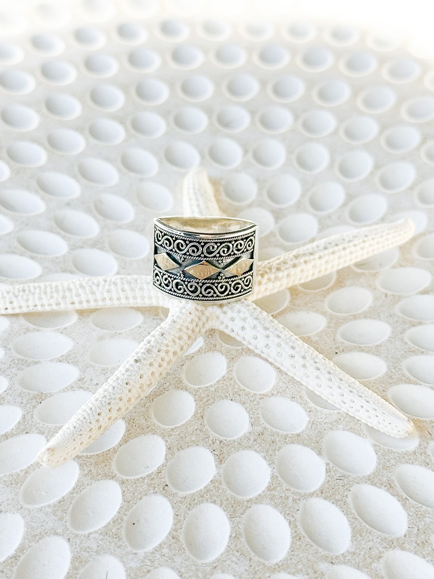 Kombinasi Gold & Sterling Silver Hunt Ring