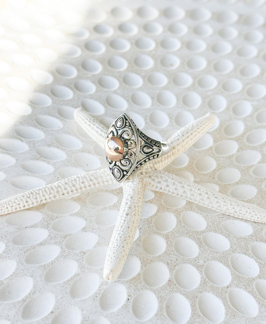 Kombinasi Gold & Sterling Silver Marquise Ring